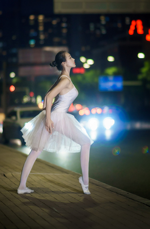 塞尔维亚女篮在欧洲比赛中强势崛起,迈向奥运