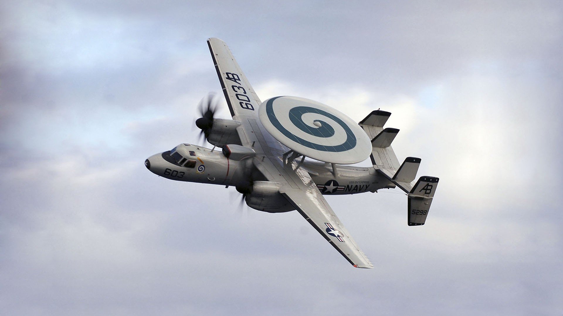 乐鱼电竞在线平台登录入口-俱乐部举办家庭日运动会 加深与社区间联系，家庭运动会盛况